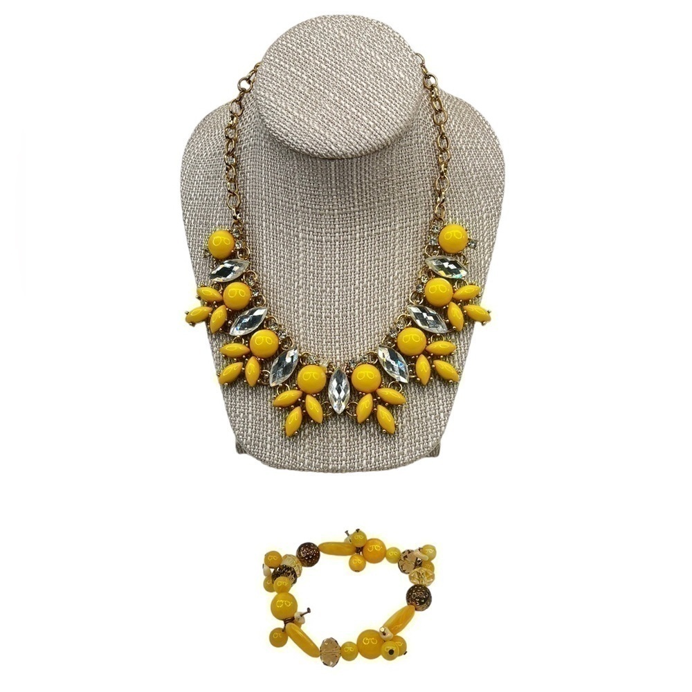 Yellow Golden 18” Necklace and Bracelet